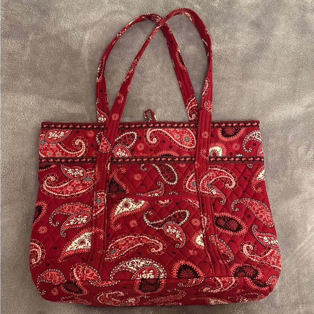 Vera Bradley Tradtional Red Paisley Tote & Accessories